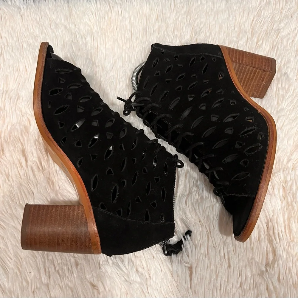 Gianni‎ Bini cut-off sandals size 8.5